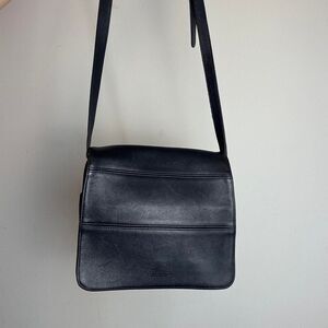 Coach Vintage 90s Tribeca Stitch Flap Dark Navy Blue Leather Crossbody Bag 9092